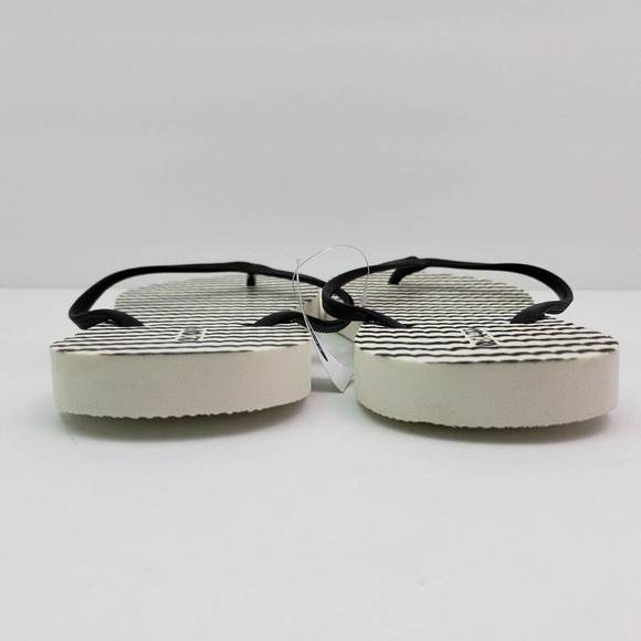 Old Navy Womens Size 8 Blue White Striped Slip On Thong Flip Flop Sandals - Picture 3 of 5